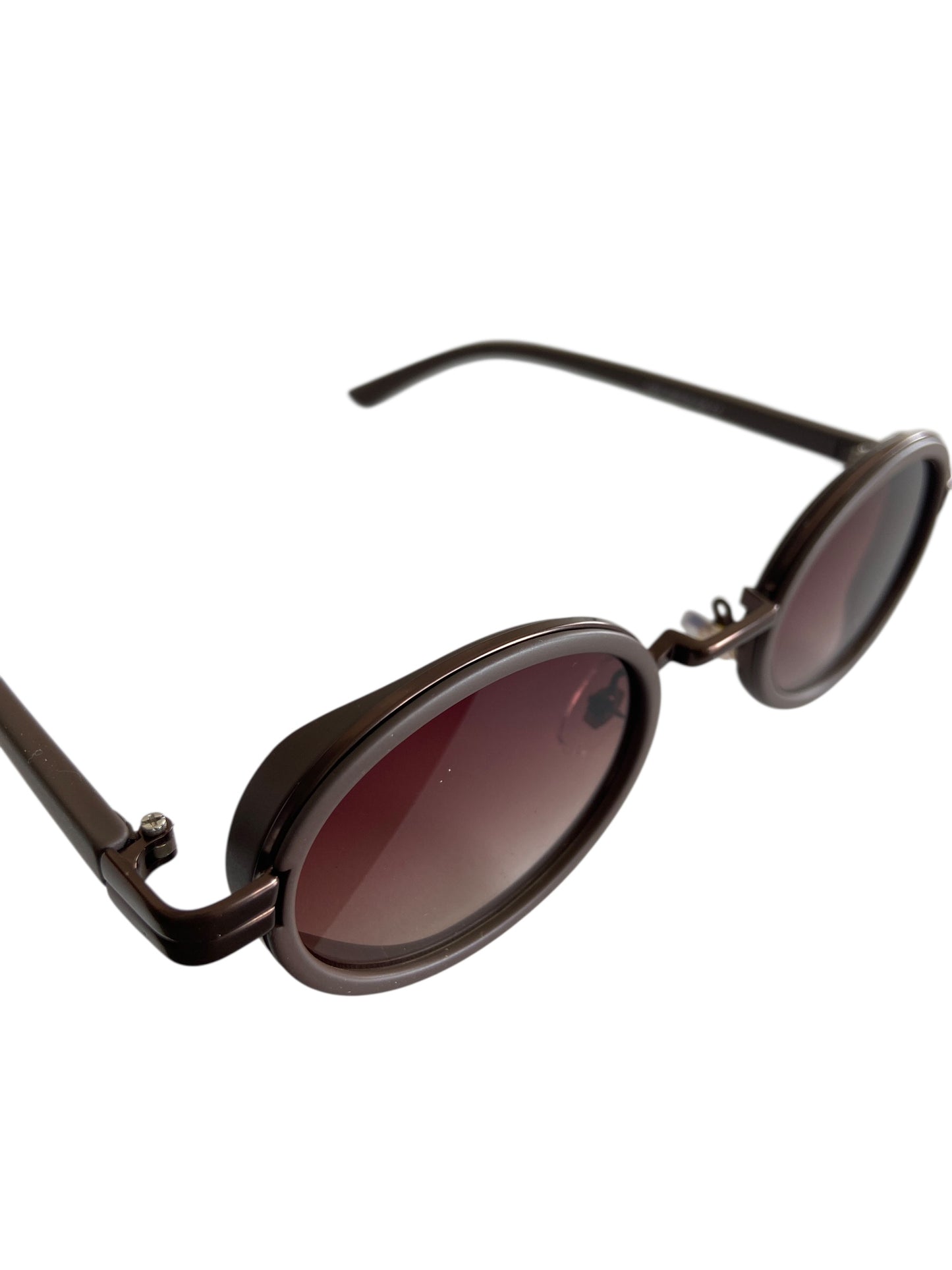Classic Oval Metal Frame Sunglasses
